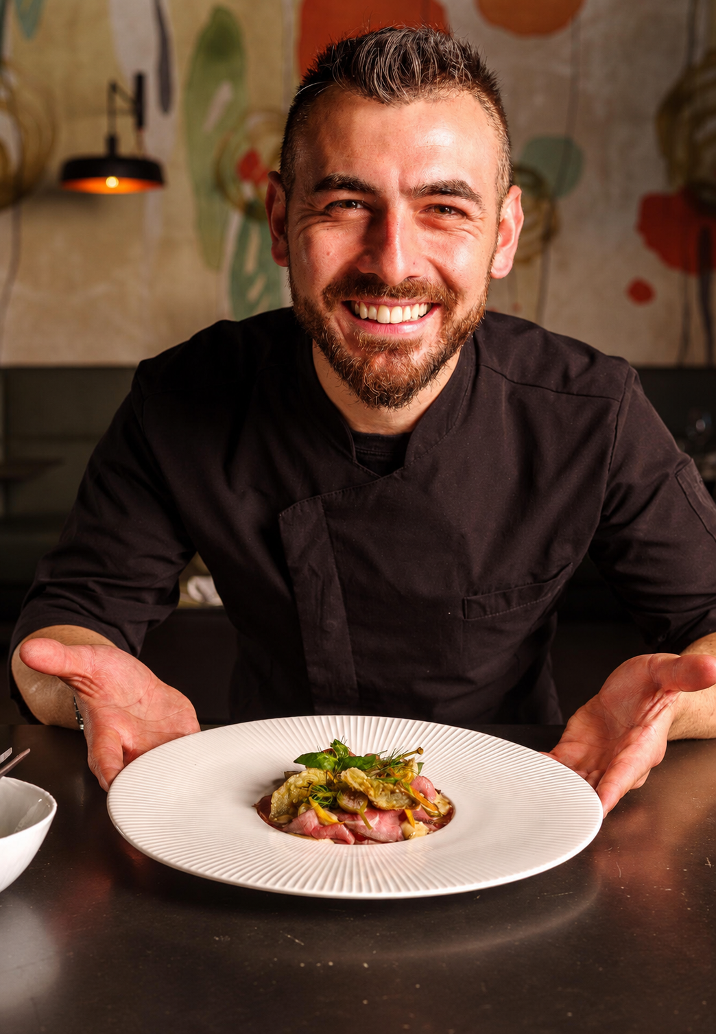 Arturo presenta il piatto